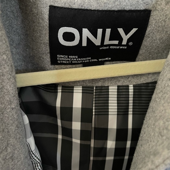 Stylish ONLY Grey Preppy Style Peacoat! Size L! - Picture 2 of 5
